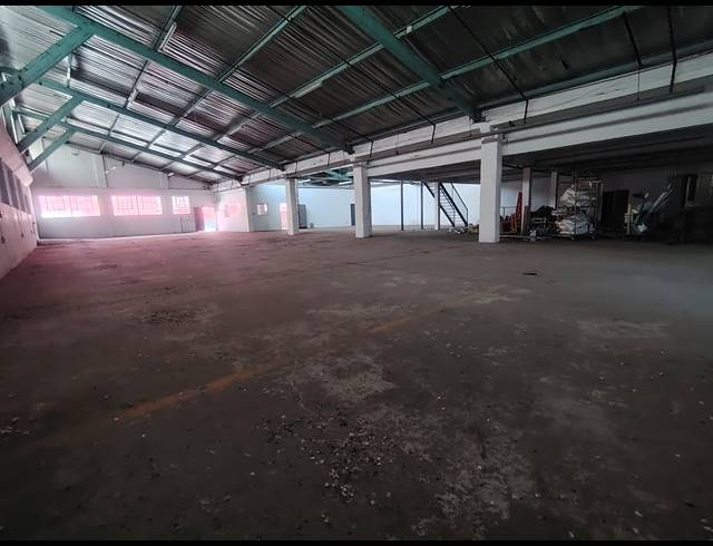1,125M² WAREHOUSE TO LET IN STEELEDALE